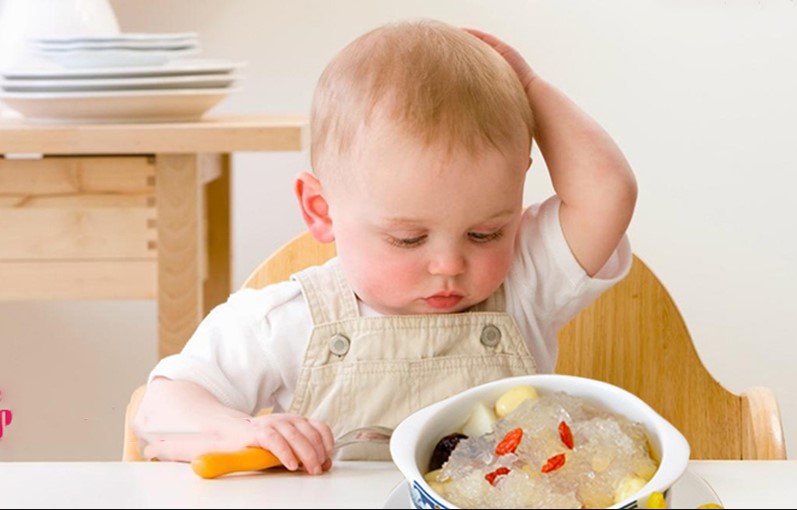 Trẻ 1 – 3 tuổi nên ăn 1 – 2gr yến/ngày
