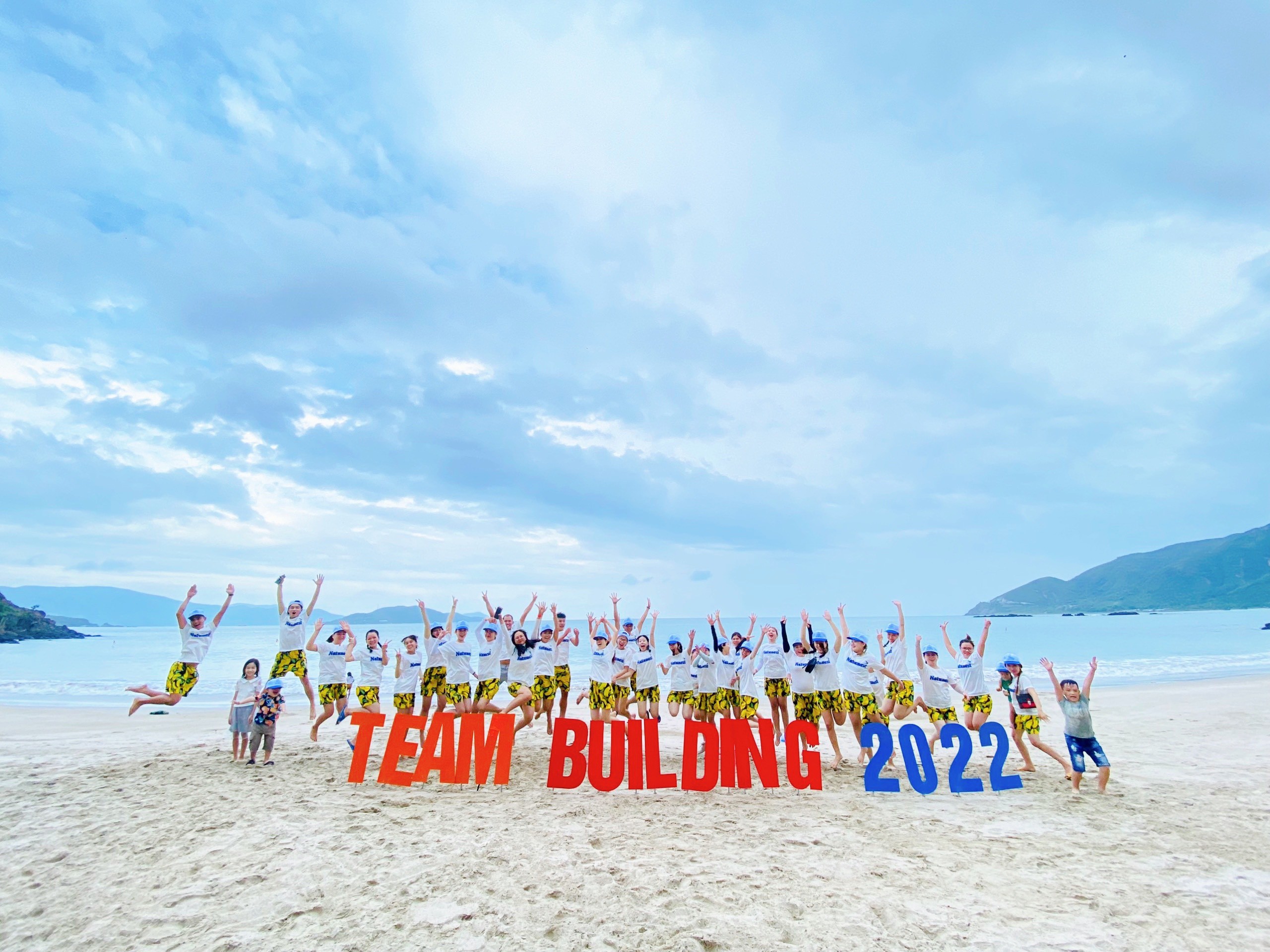 Team building cán bộ công nhân viên Natunest Khánh Hòa