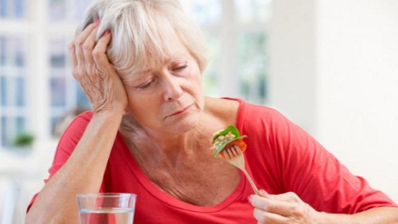 Thiếu hụt dinh dưỡng ở người lớn tuổi